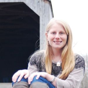 Meet your Posher, Chloe